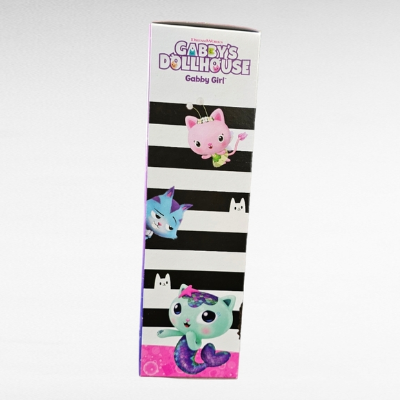 Gabby's Dollhouse Gabby Doll - Picture 12 of 14